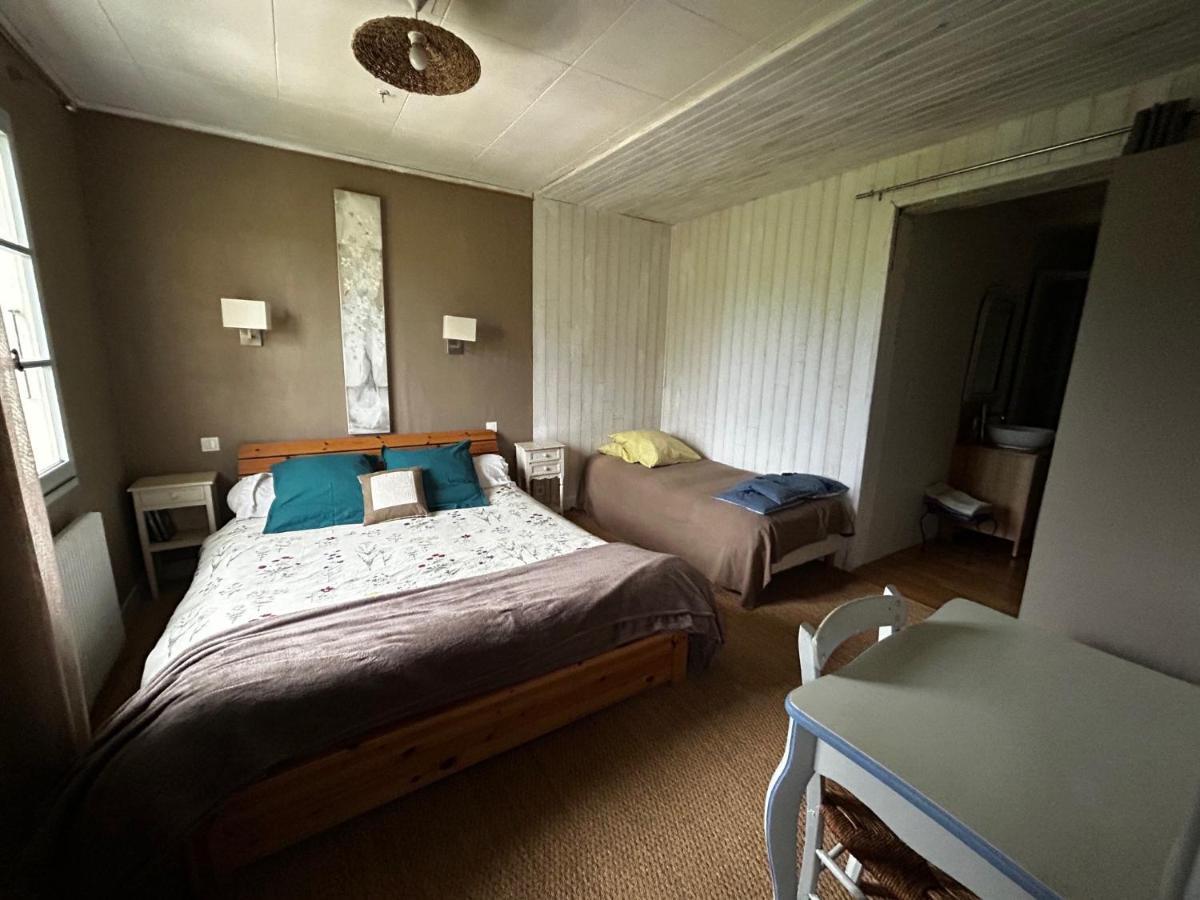 Chambres D'Hotes La Farga Carennac Exteriör bild